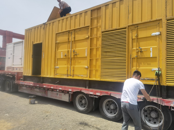 大安除了负载情况和发动机维护，还有哪些因素会影响 200kw 柴油发电机的油耗？